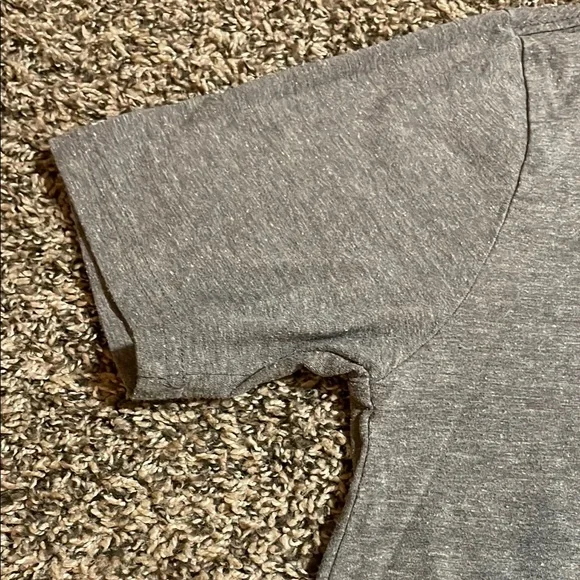 Blue 84 Heather Gray Graphic Tee - Picture 4 of 6